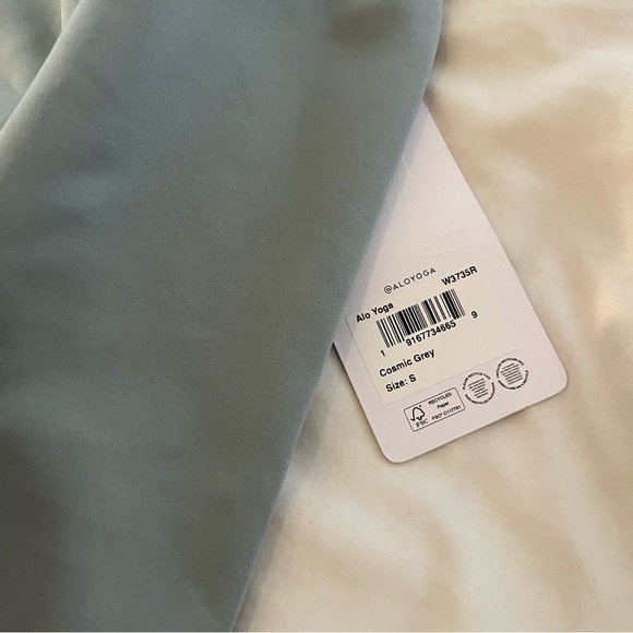 New Alo Warm Airlift Hooded Runner Size Small $98 - Picture 10 of 11